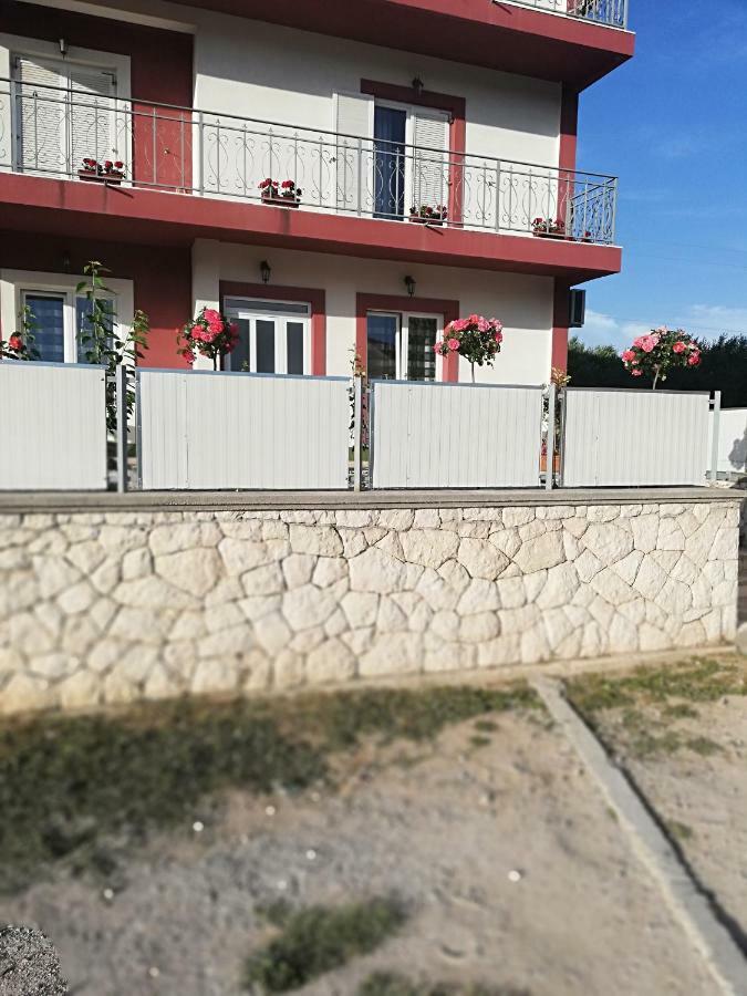 Apartmani Sladic Skradin Eksteriør billede